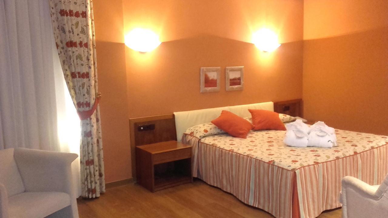 Hotel Balneario De Ledesma Vega de Tirados Exteriér fotografie
